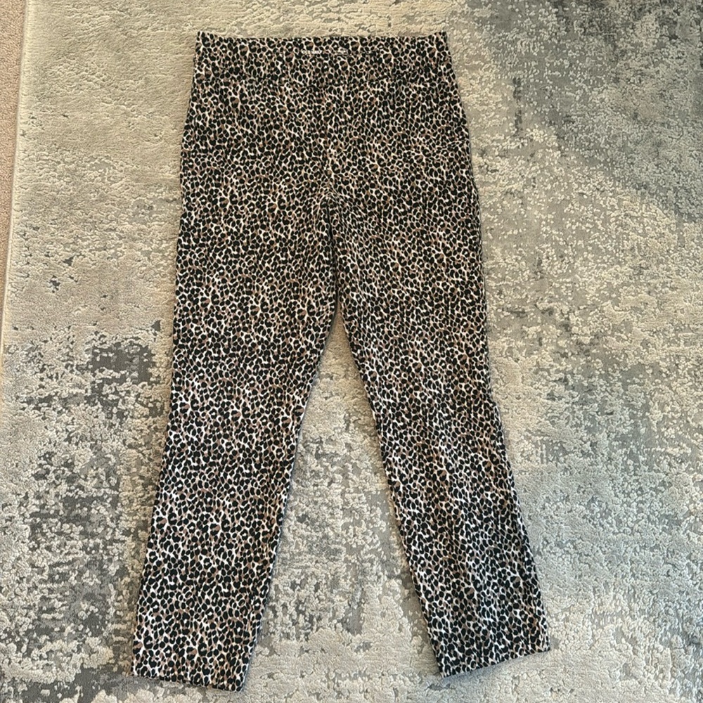 Old navy pixie pants leopard print